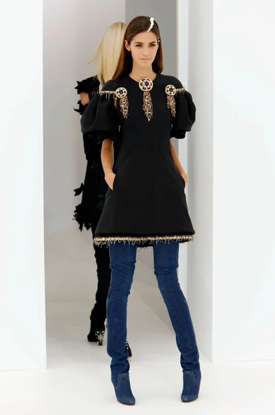 Look 44